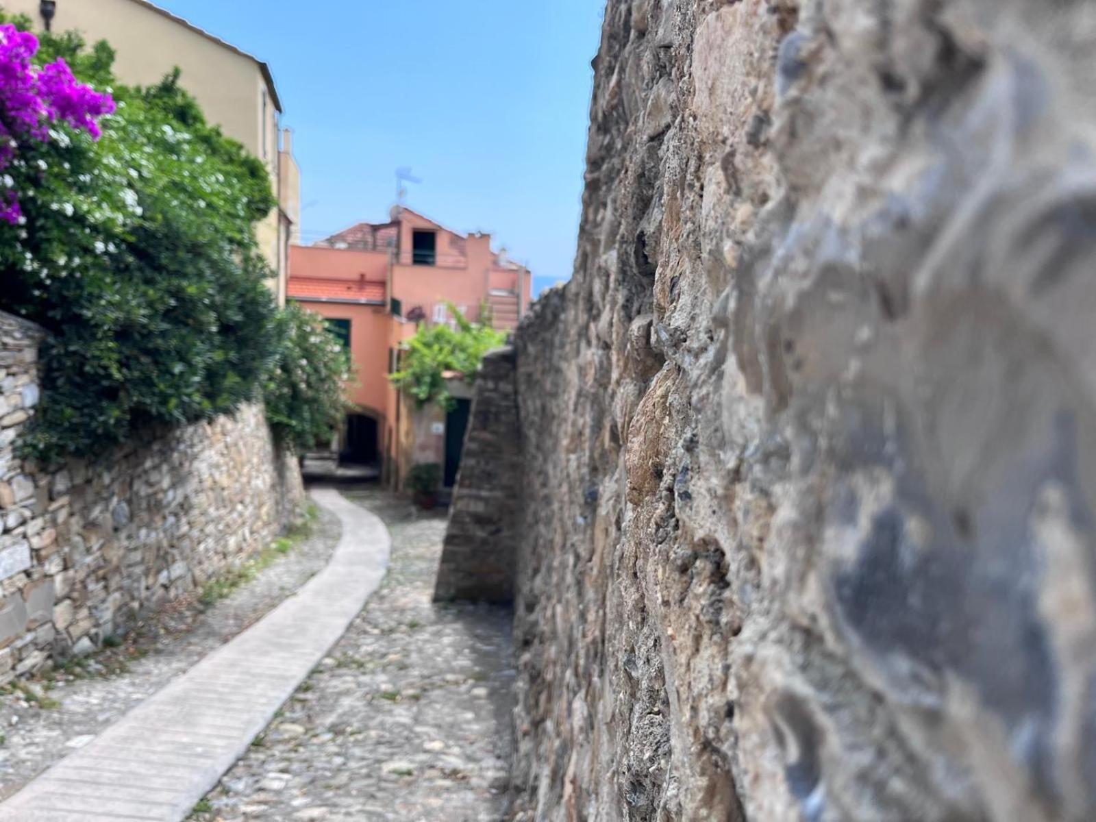 La Finestra Sul Borgo Bed and Breakfast Cervo Exteriör bild