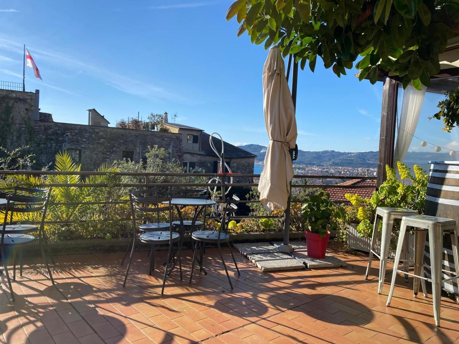 La Finestra Sul Borgo Bed and Breakfast Cervo Exteriör bild
